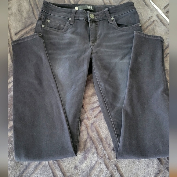 Women's Kut from the Kloth black jeans. Mia toothpick skinny - Picture 1 of 11